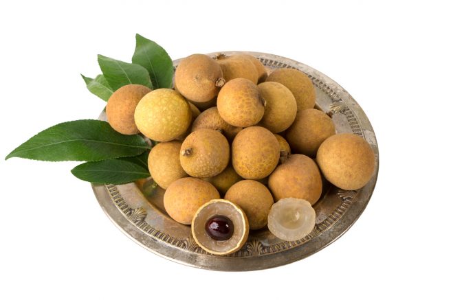 platou-plin-cu-fructe-longan-sau-ochiul-fragonului