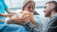 Nașterea vaginală: ghid informativ complet
