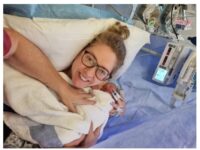 De ce nu am fost lăsată singură cu bebelușul meu timp de 6 luni după ce l-am născut