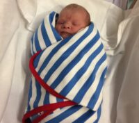 Ce înseamnă cu adevărat nașterea activă? Experiența sinceră a lui Holly Pither